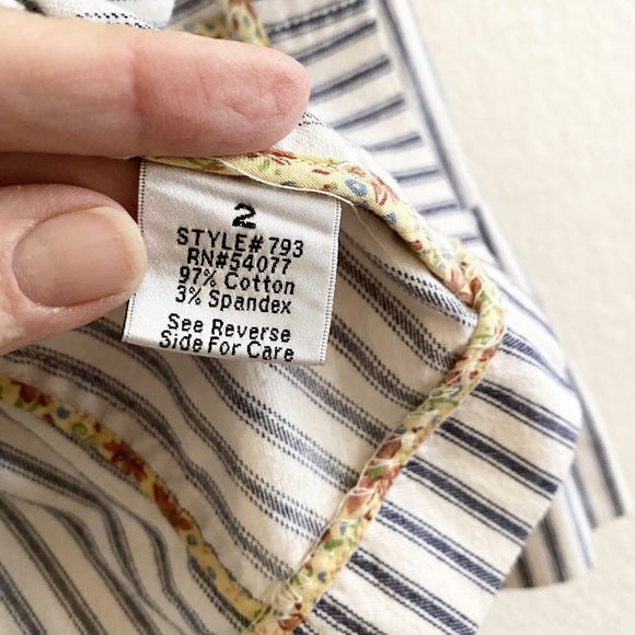 CAbi Blue Striped 3/4 Sleeve Blazer Jacket Womens Size 2 Bell Sleeve Pockets - Picture 5 of 11